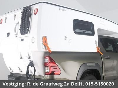 Wit Nieuw 2025 Toyota HiLux Pickup | € 30.250