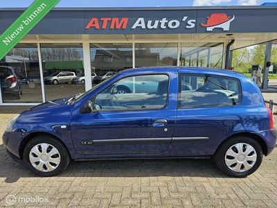 tweedehands Renault Clio II 1.4-16V Privilège Airco (koud) Apk Cruise