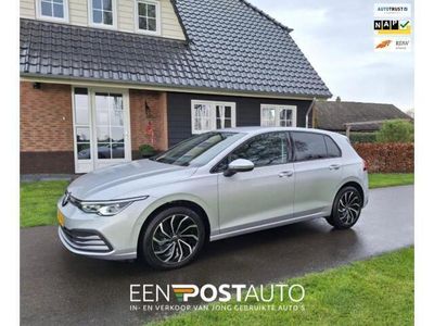 tweedehands VW Golf VIII 1.0 TSI Life Business BTW-Auto ! Full-Map Navigatie, Ad. Cruise-Control, Parkeer-Assistent, Stoel-Stuurverwarming.