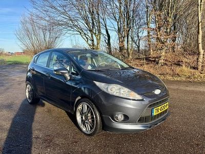 Grijs Occasion 2009 Ford Fiesta Ghia Hatchback | € 2.950 (Goede deal)