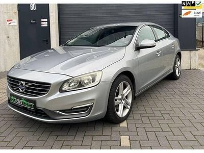 Grijs Gebruikt 2013 Volvo S60 Momentum Sedan | € 5.950 (Eerlijke prijs)