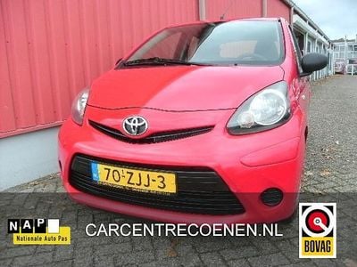 Occasion Toyota Aygo 68 PK (50 kW) 2012 Rood Hatchback