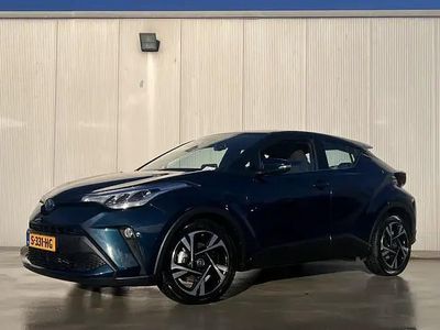 Blauw Occasion 2023 Toyota C-HR SUV | € 28.499 (Eerlijke prijs)