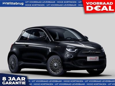 Zwart Nieuw 2025 Fiat 500e Red Hatchback | € 21.333 (Super prijs)