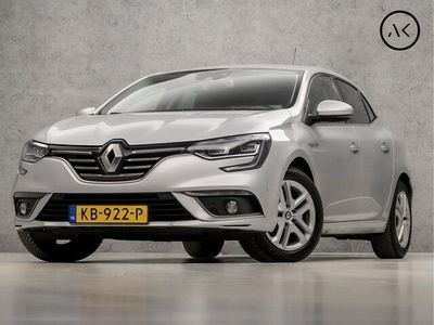 tweedehands Renault Mégane IV 1.2 TCe Bose (GROOT NAVI, HEAD-UP DISPLAY, CAMERA, BOSE AUDIO, LEDER, GETINT GLAS, SPORTSTOELEN, SFEERVERLICHTING, LED KOPLAMPEN, NIEUWSTAAT)