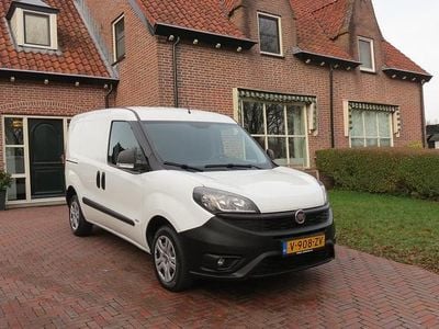 Wit (mat) Gebruikt 2019 Fiat Doblò MPV | € 5.999 (Super prijs)