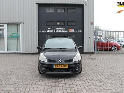 Zwart Gebruikt 2007 Renault Clio II Dynamique Hatchback | € 1.999 (Duur)