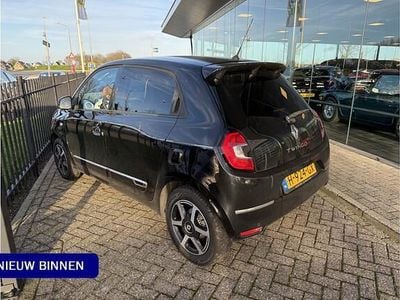 Zwart (metallic) Gebruikt 2020 Renault Twingo Intens Hatchback | € 9.850 (Goede deal)