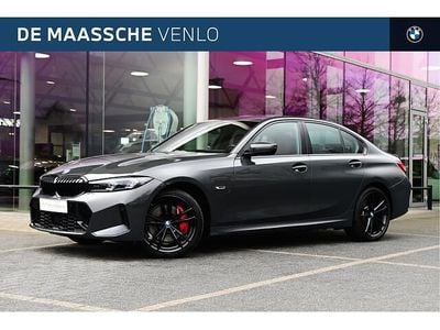 Occasion BMW 330 Executive 291 PK (214 kW) 2024 Grijs Sedan