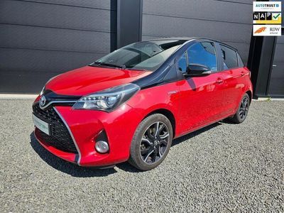 tweedehands Toyota Yaris 1.5 Hybrid Dynamic Bi-Tone | ECC | Camera |