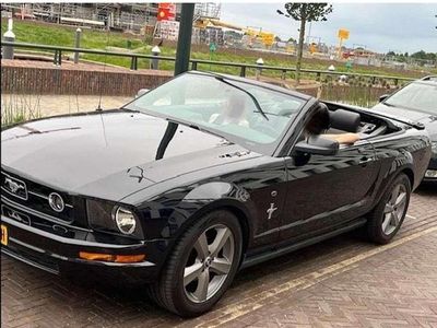 Zwart Gebruikt 2007 Ford Mustang Premium Cabriolet | € 13.500