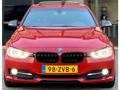 tweedehands BMW 320 3-SERIE D SPORT-LINE NL AUTO 215PK BIXENON/LEER/NAV