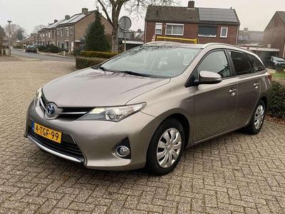 Bruin Occasion 2014 Toyota Auris Touring Sports Stationwagen | € 5.950 (Eerlijke prijs)