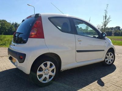 Occasion Peugeot 107 68 PK (50 kW) 2009 Wit Hatchback
