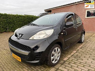 Zwart Gebruikt 2011 Peugeot 107 Hatchback | € 3.250 (Eerlijke prijs)