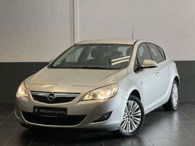 Grijs Gebruikt 2010 Opel Astra Sport Hatchback | € 4.995 (Eerlijke prijs)