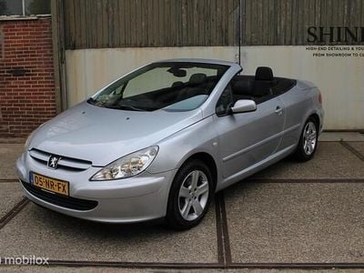 Grijs Gebruikt 2004 Peugeot 307 CC Cabriolet | € 1.899 (Eerlijke prijs)