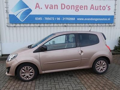 Paars Occasion 2011 Renault Twingo Hatchback | € 3.795 (Eerlijke prijs)