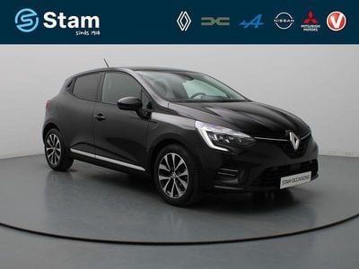 Zwart metallic Occasion 2022 Renault Clio V Zen Hatchback | € 14.490 (Eerlijke prijs)