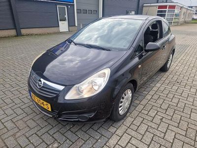 Zwart Occasion 2009 Opel Corsa Essentia Hatchback | € 1.599 (Eerlijke prijs)