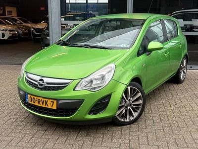 Occasion Opel Corsa 95 PK (69 kW) 2011 Groen Hatchback