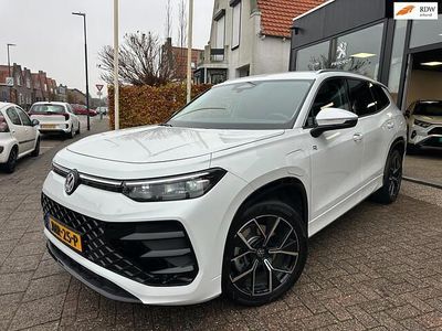 Wit Occasion 2025 VW Tayron R-line Edition SUV | € 48.950 (Goede deal)