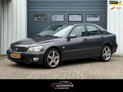 Lexus IS200