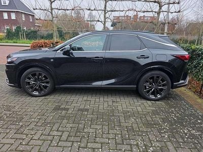 Zwart Gebruikt 2024 Lexus RX450h Sport Design Packet SUV | € 69.500