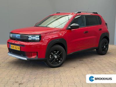 Rood Nieuw 2025 Fiat Grande Panda Icon Hatchback | € 24.895 (Goede deal)