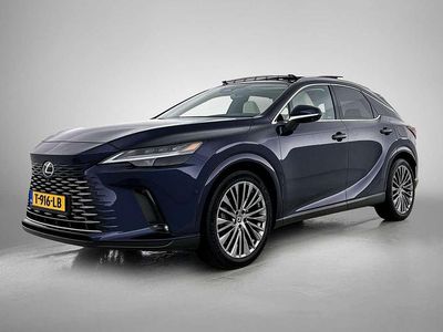 Blauw (metallic) Gebruikt 2023 Lexus RX450h President Line SUV | € 71.950 (Eerlijke prijs)