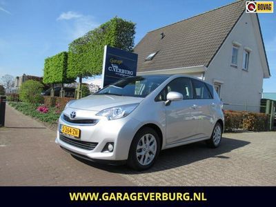 tweedehands Toyota Verso-S 1.3 VVT-i Automaat Trend (Navi,Camera,Panoramadak,Trekhaak,Cruise)