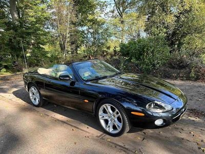 Jaguar XK8