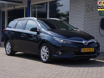 Toyota Auris Hybrid