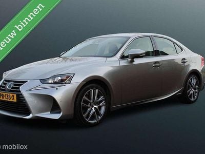 Lexus IS300h
