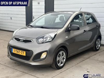Grijs Occasion 2014 Kia Picanto Comfort Hatchback | € 9.750 (Eerlijke prijs)