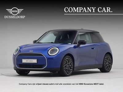 Occasion Mini Cooper Favoured 135 kW (184 PK) 2025 Blauw, metallic lak Hatchback