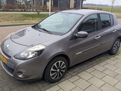 Occasion Renault Clio II Collection 103 PK (75 kW) 2011 Grijs Hatchback