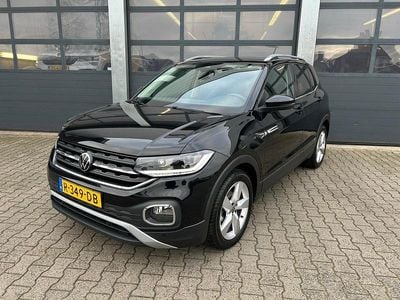 Zwart Occasion 2022 VW T-Cross Style SUV | € 22.835 (Eerlijke prijs)