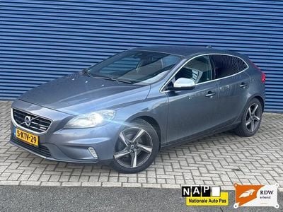 Grijs Occasion 2013 Volvo V40 R-Design Hatchback | € 4.899 (Eerlijke prijs)