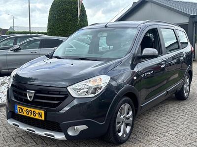 Grijs Gebruikt 2016 Dacia Lodgy MPV | € 8.950 (Eerlijke prijs)