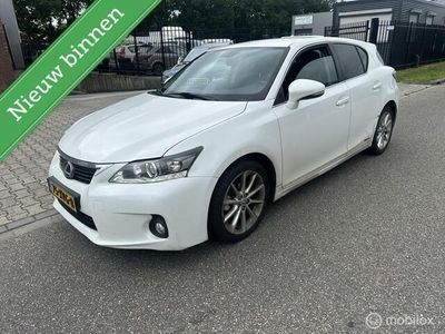 Lexus CT200h