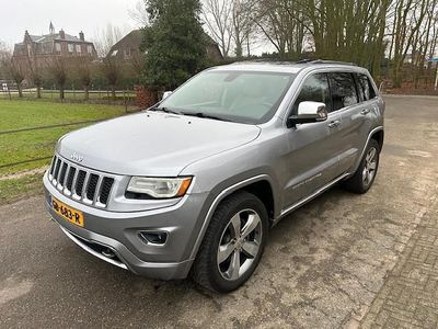 Grijs (metallic) Occasion 2014 Jeep Grand Cherokee Overland SUV | € 16.995