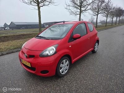 Occasion Toyota Aygo Comfort 68 PK (50 kW) 2010 Rood Hatchback