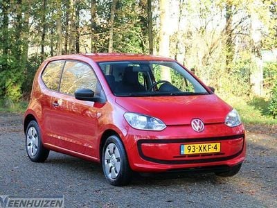 Rood Gebruikt 2012 VW up! take up! Hatchback | € 3.999 (Eerlijke prijs)