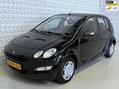 Zwart Gebruikt 2005 Smart ForFour Pulse Hatchback | € 999 (Goede deal)