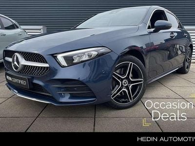 Blauw Occasion 2022 Mercedes A250 AMG line Hatchback | € 31.495 (Eerlijke prijs)