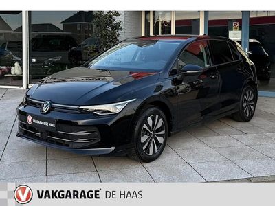 Zwart Occasion 2024 VW Golf VIII Edition Hatchback | € 31.750 (Goede deal)