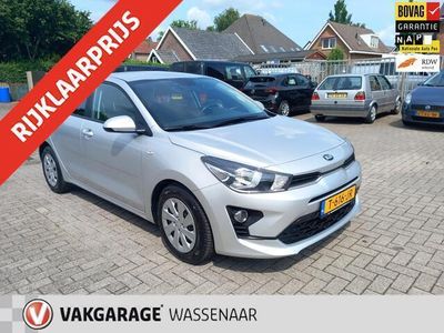 tweedehands Kia Rio 1.2i 83pk 5drs stuur en stoel verwarming