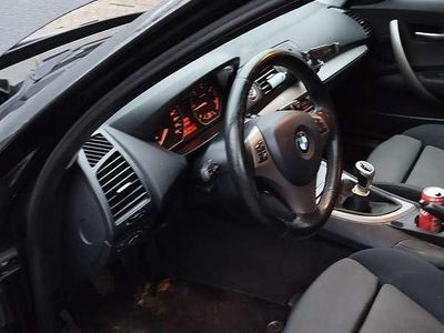Zwart Gebruikt 2006 BMW 120 Hatchback | € 1.750