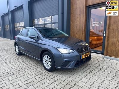Occasion Seat Ibiza Business 95 PK (69 kW) 2023 Grijs (metallic) Hatchback